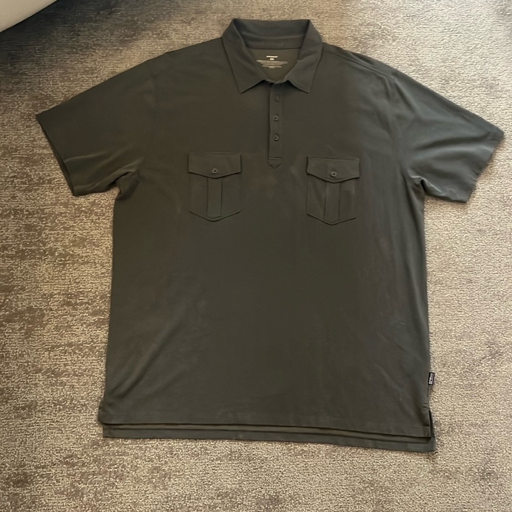 Patagonia Men’s Gray Polo Size XL